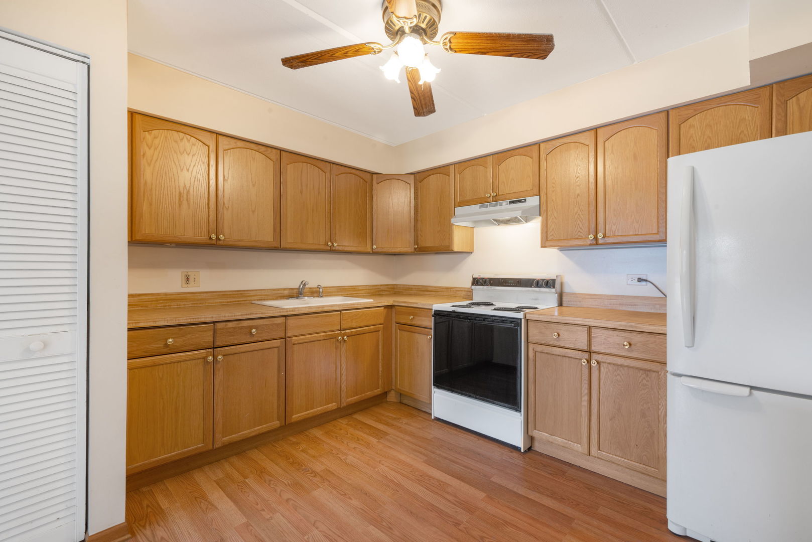 9907 West 58th Street, Unit 5 Countryside, IL 60525 - Photo 7 of 23
