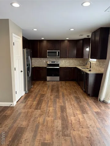 $1,900 | 29493 Walnut Valley Court, Wright City, MO 63390