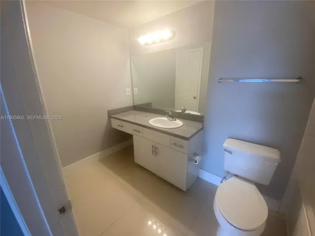 $2,400 | 11601 Southwest 2nd Street, Unit 21201, Pembroke Pines, FL 33025