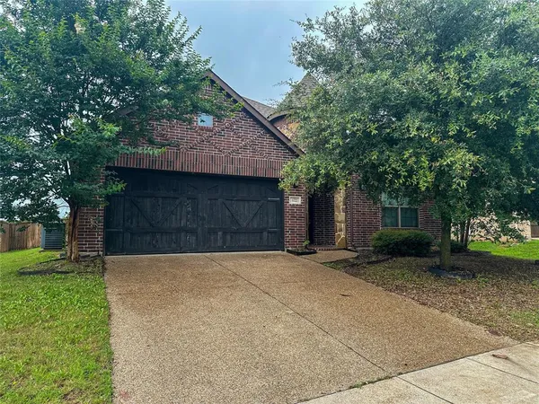 $424,900 | 422 Calvert Drive, Midlothian, TX 76065