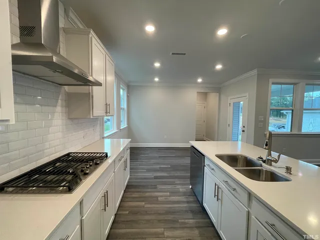 $2,195 | 195 Edge Of Auburn Boulevard, Clayton, NC 27520