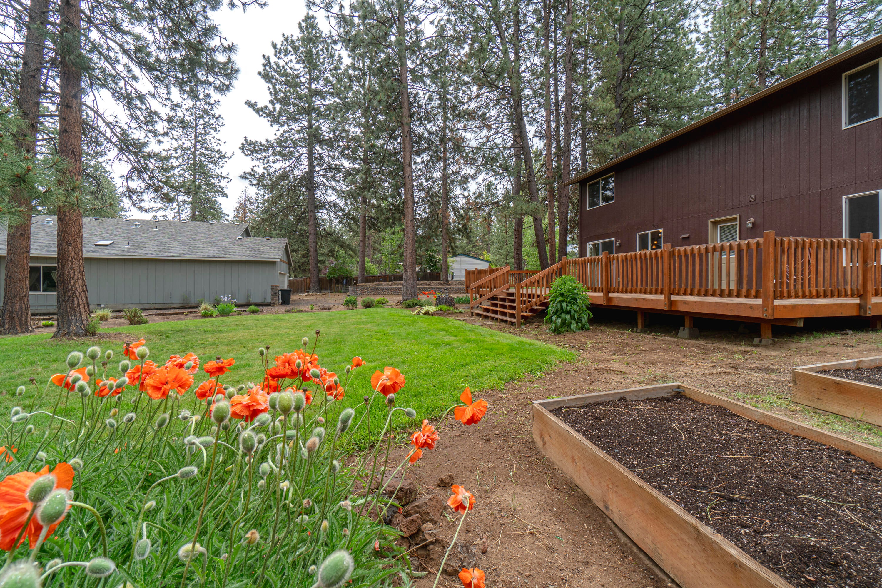 18902 Choctaw Road Bend, OR 97702 - Photo 32 of 38 Raised Garden Beds