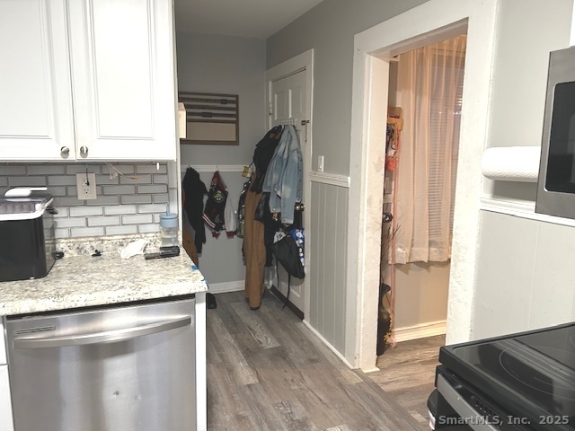 27 Barbara Road Middletown, CT 06457 - Photo 9 of 22 Unit 2