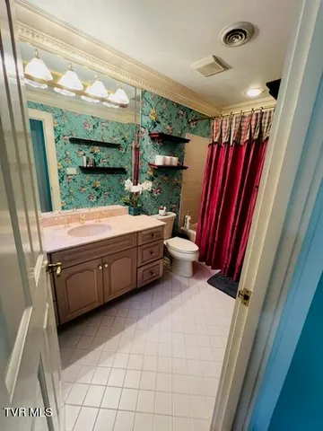 $5,000 | 517 Douglas Drive, Unit 9, Johnson City, TN 37604