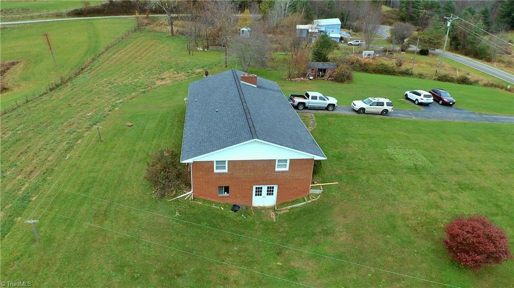 1534 Little Pine Road Ennice, NC 28623 - Photo 13 of 47