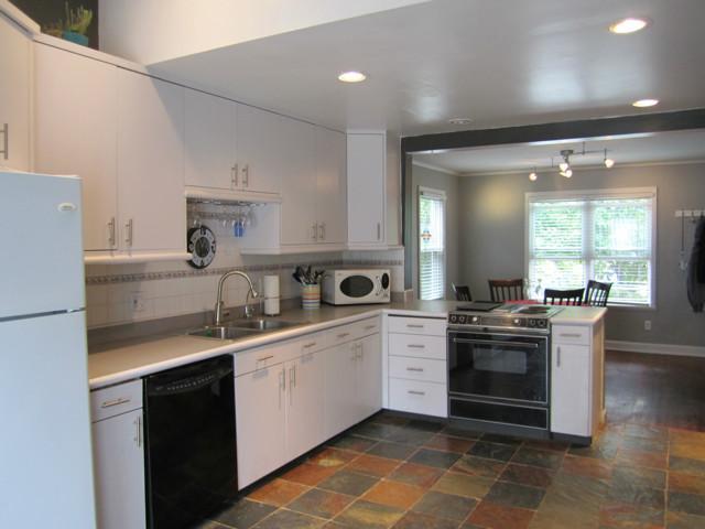 564 Crestview Road Columbus, OH 43202 - Photo 8 of 25