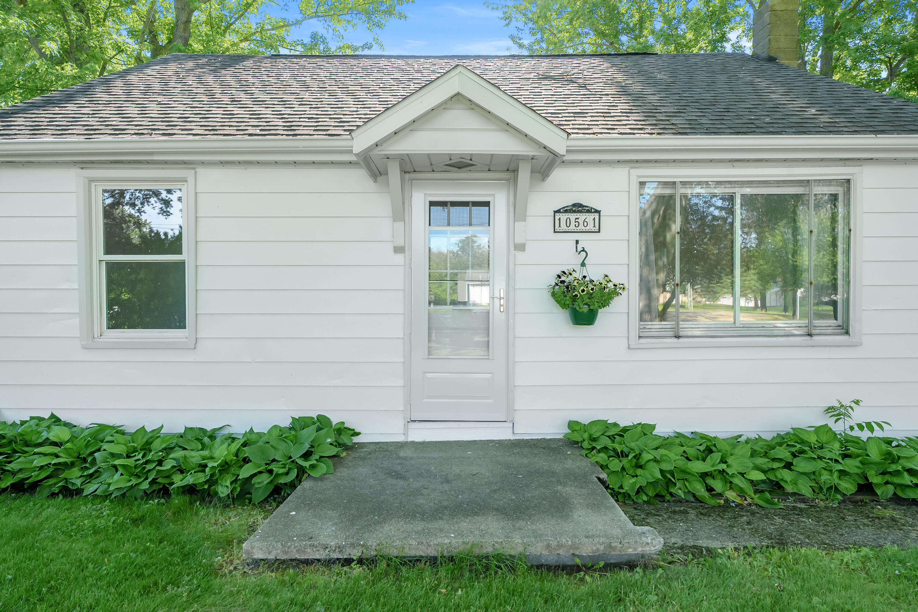 10561 Baldwin Road Bridgman, MI 49106 - Photo 20 of 32 Baldwin Rd 10561 Bridgman 49106-24