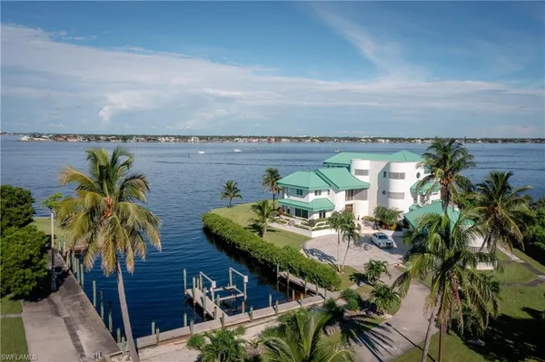 $18,000,000 | 14040 Schultz Road, Fort Myers, FL 33908