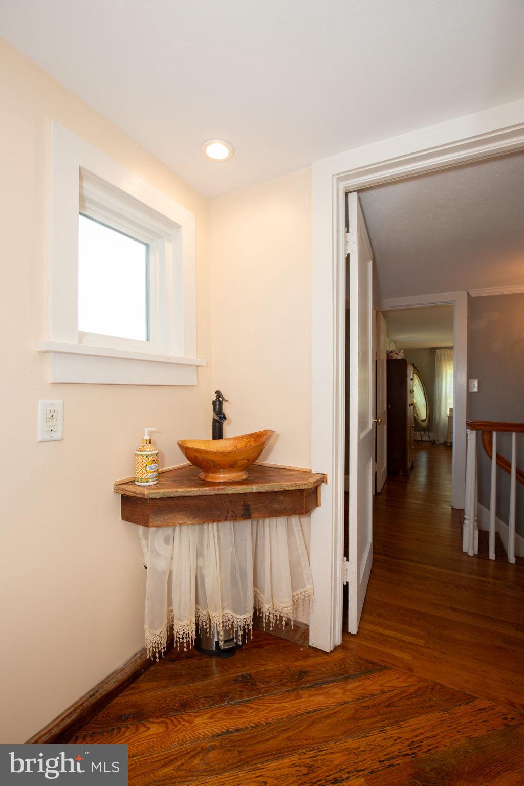 1815 Country Road Beaverdam, VA 23015 - Photo 36 of 92 UPPER LEVEL BATH - HAND CRAFTED WOOD BASIN
