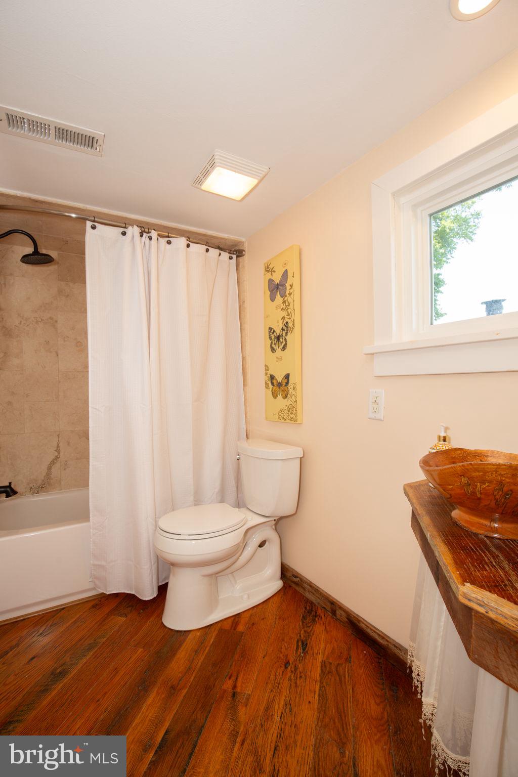 1815 Country Road Beaverdam, VA 23015 - Photo 38 of 92 UPPER BATH ADDT'L VIEW