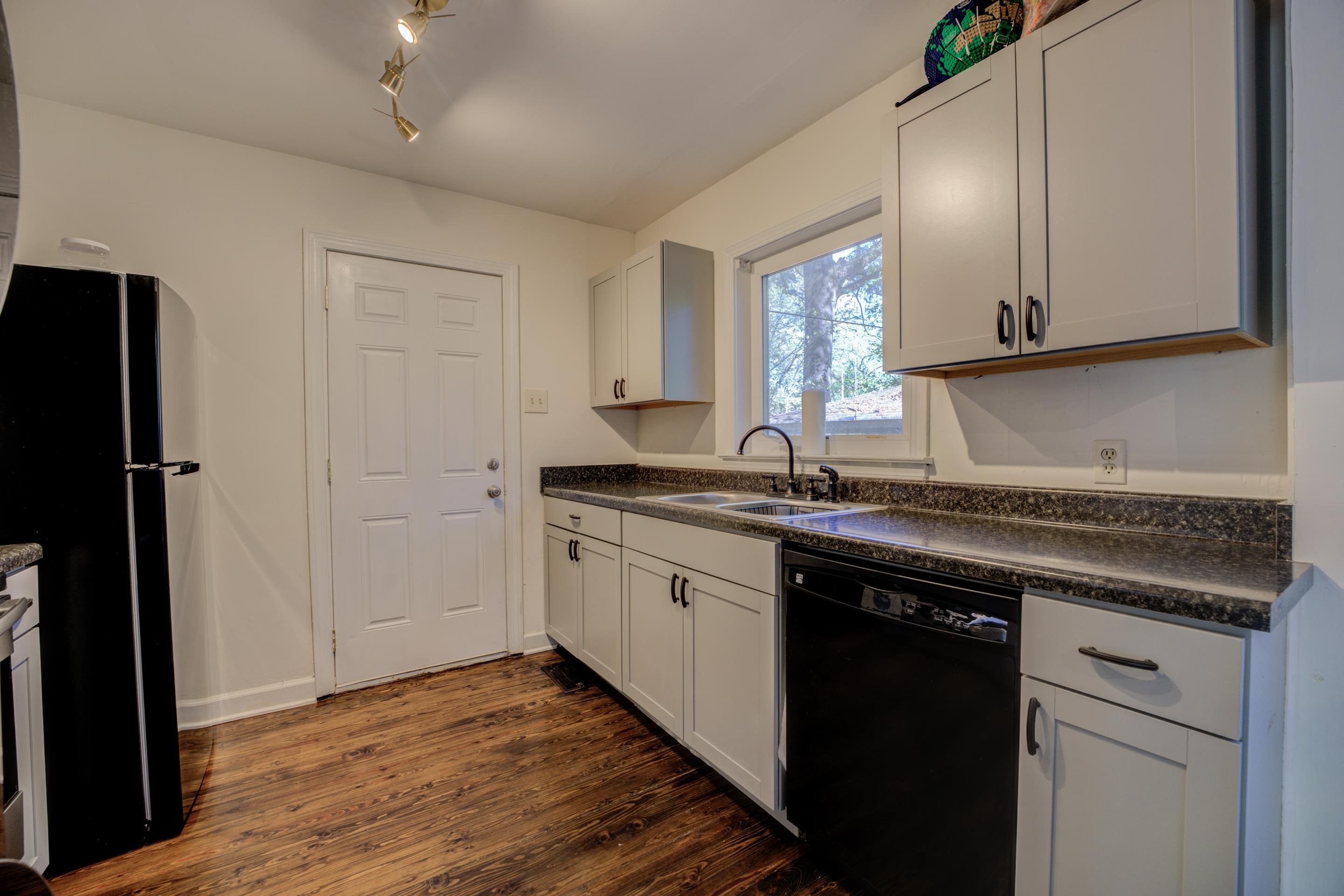 506 Gerald Road Memphis, TN 38122 - Photo 9 of 19 Gallery Image 9