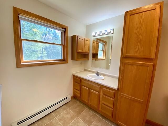 190 Kimball Pond Road New Sharon, ME 04955 - Photo 22 of 46 williams190mastbathQ