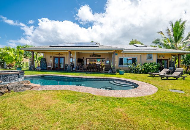 $2,400,000 | 75-6164 Nakukui Drive, Kailua-Kona, HI 96740