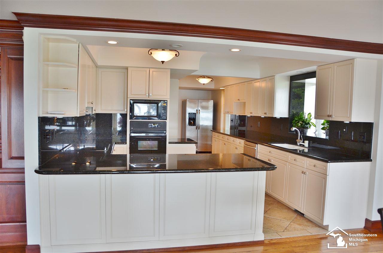 26055 East River Road Grosse Ile, MI 48138 - Photo 29 of 68