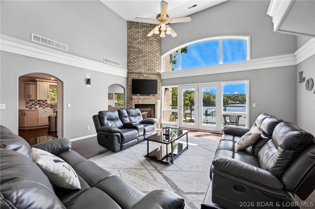 1744 Susan Road Lake Ozark, MO 65049 - Photo 3 of 45 Gallery Image 3