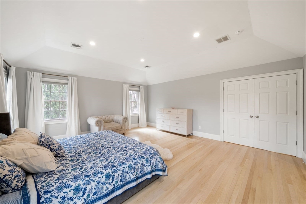 41 Chesterton Road Wellesley, MA 02481 - Photo 22 of 42