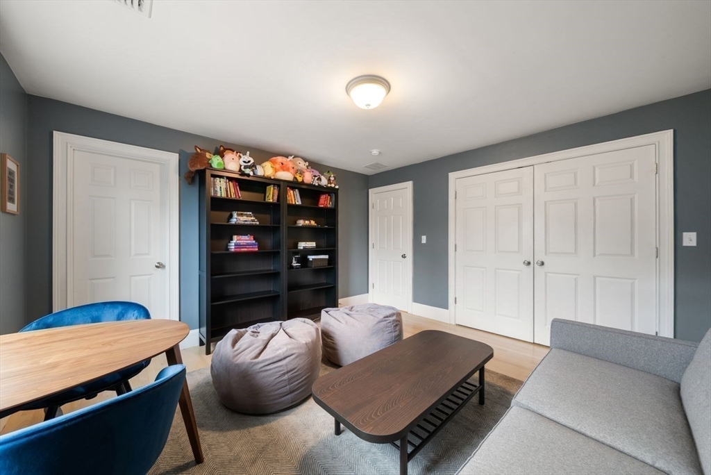 41 Chesterton Road Wellesley, MA 02481 - Photo 34 of 42