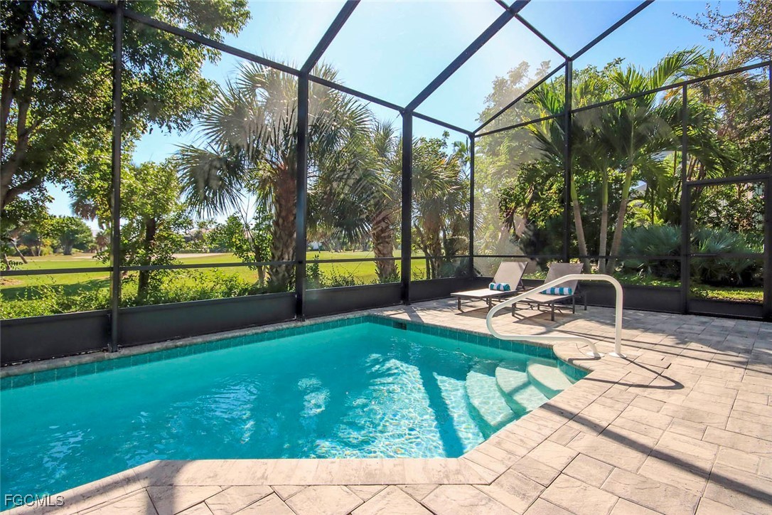 1310 Par View Drive Sanibel, FL 33957 - Photo 37 of 50
