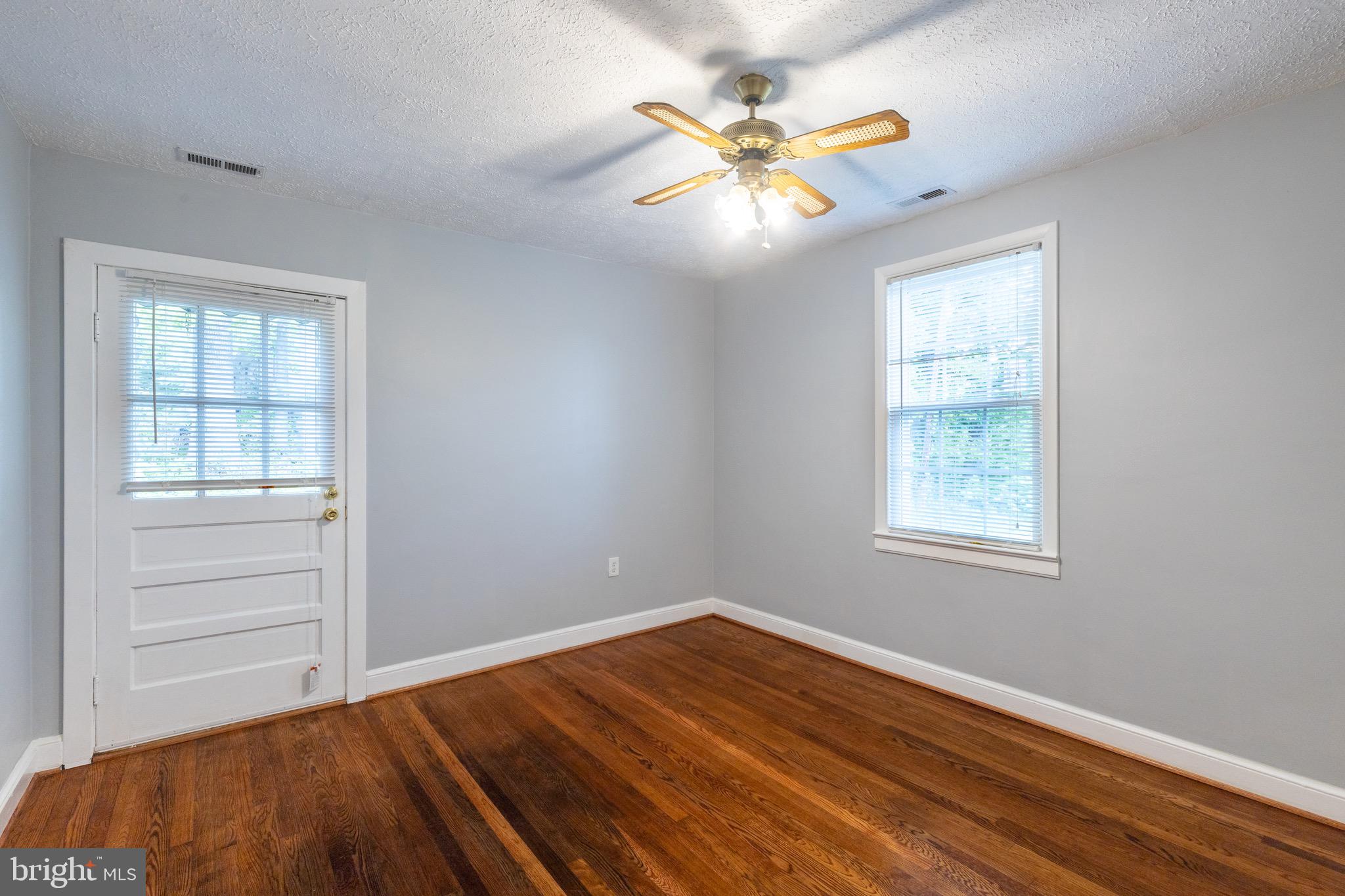 13003 Piscataway Road Clinton, MD 20735 - Photo 16 of 36 Gallery Image 16