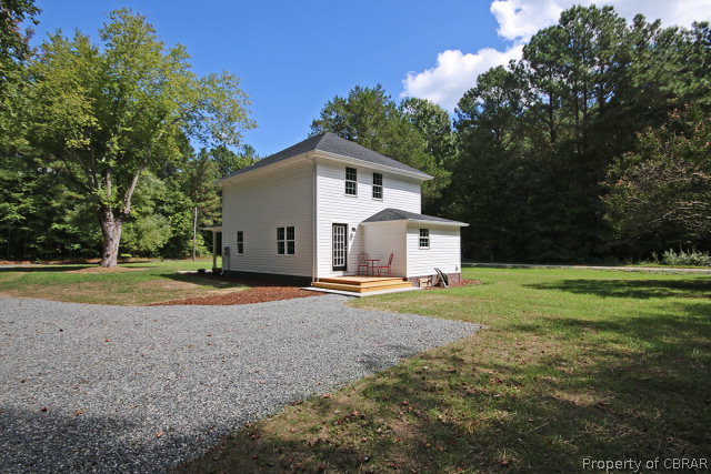 4610 Chestnut Fork Road Gloucester, VA 23061 - Photo 3 of 25 Gallery Image 3
