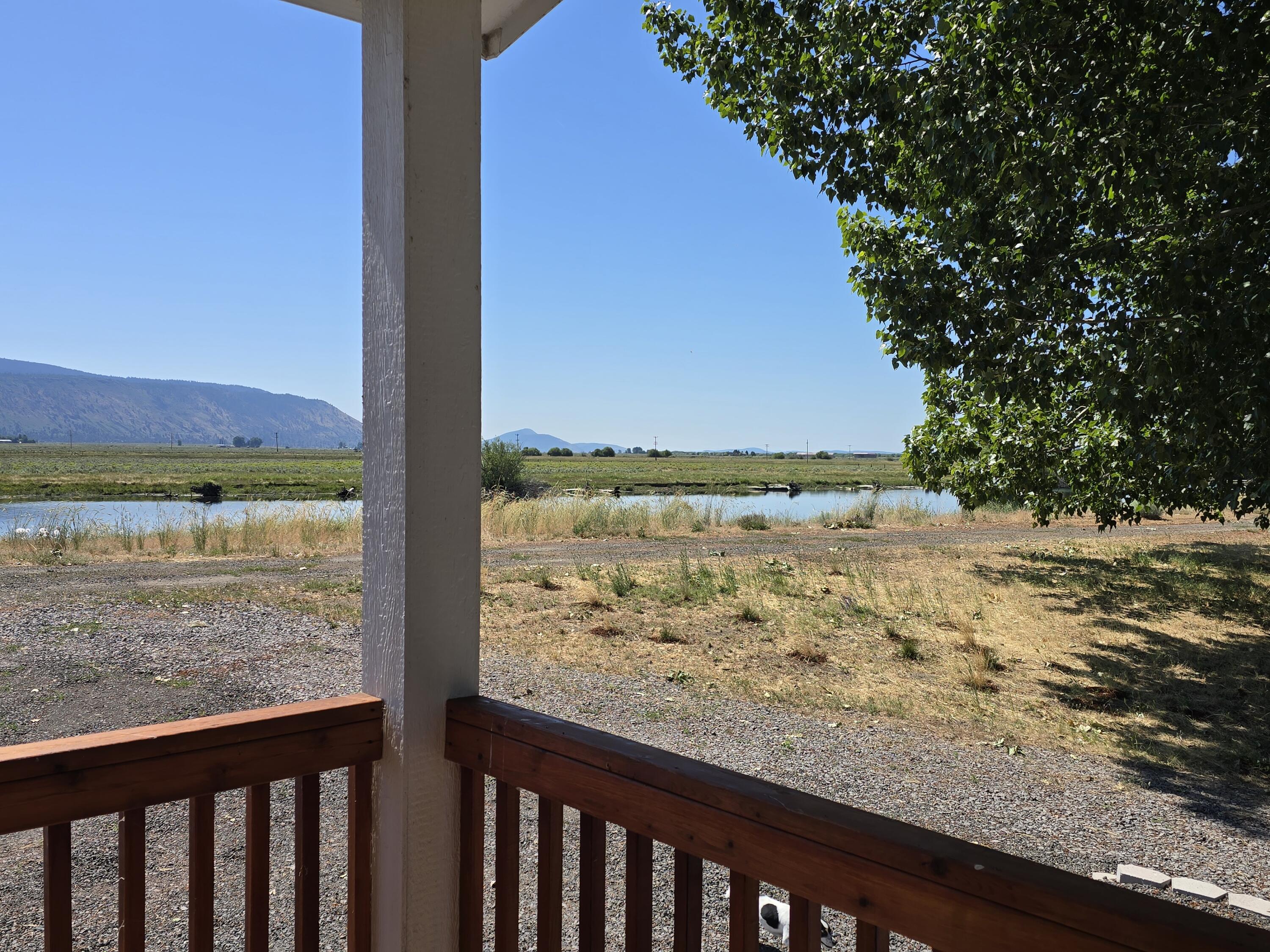 32158 Modoc Point Road Chiloquin, OR 97624 - Photo 4 of 37 a view of ocean from a balcony
