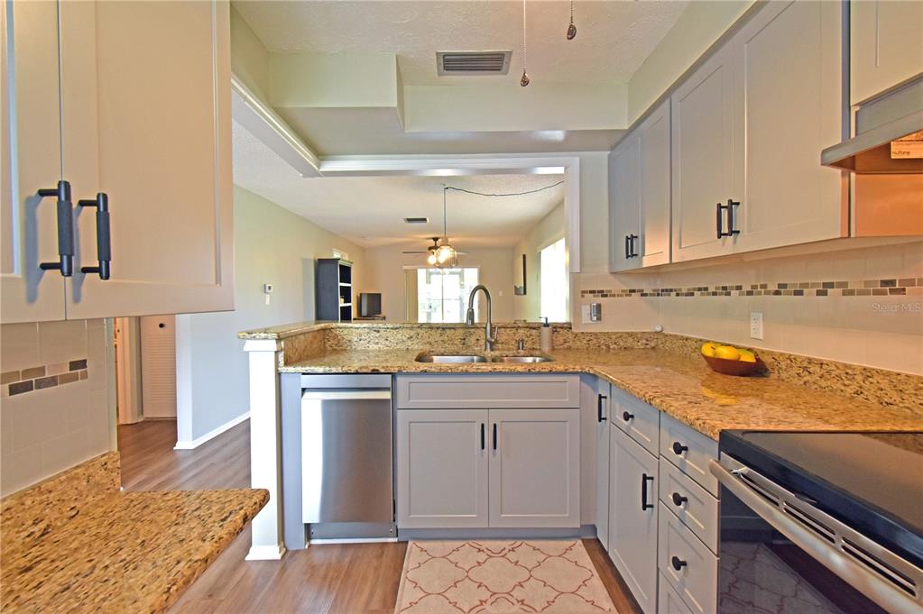 3683 Trophy Boulevard New Port Richey, FL 34655 - Photo 6 of 31
