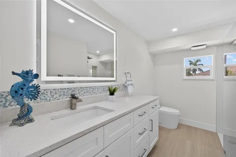 $750,000 | 2350 Vía Venice, Punta Gorda, FL 33950