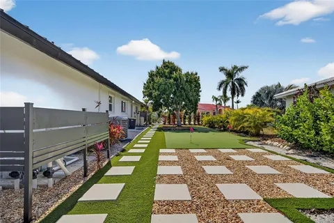 $750,000 | 2350 Vía Venice, Punta Gorda, FL 33950