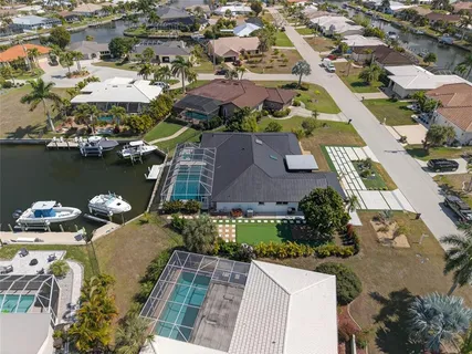 $750,000 | 2350 Vía Venice, Punta Gorda, FL 33950