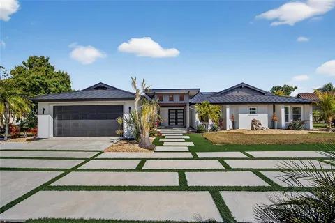 $750,000 | 2350 Vía Venice, Punta Gorda, FL 33950