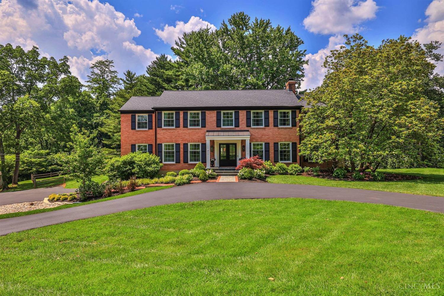 5305 Ivyfarm Road Cincinnati, OH 45243 - Photo 1 of 50