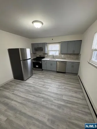 $2,400 | 115 Gaston Avenue, Unit 2, Garfield, NJ 07026