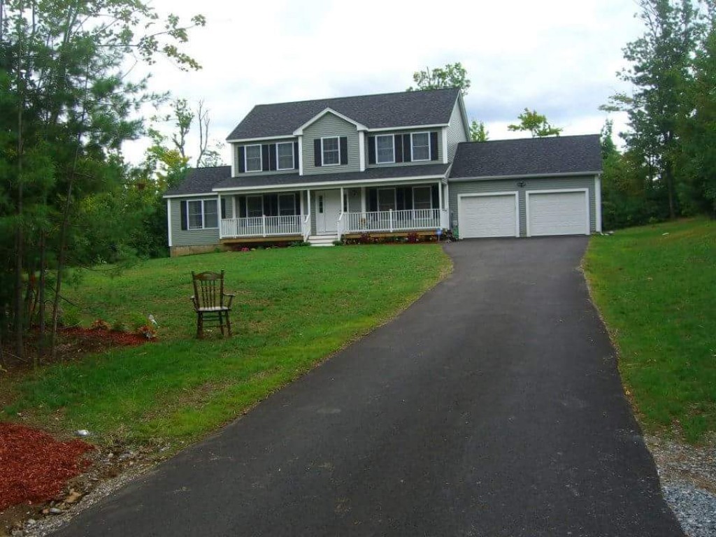 5 Hovey Road Londonderry, NH 03053 - Photo 1 of 26 Gallery Image 1