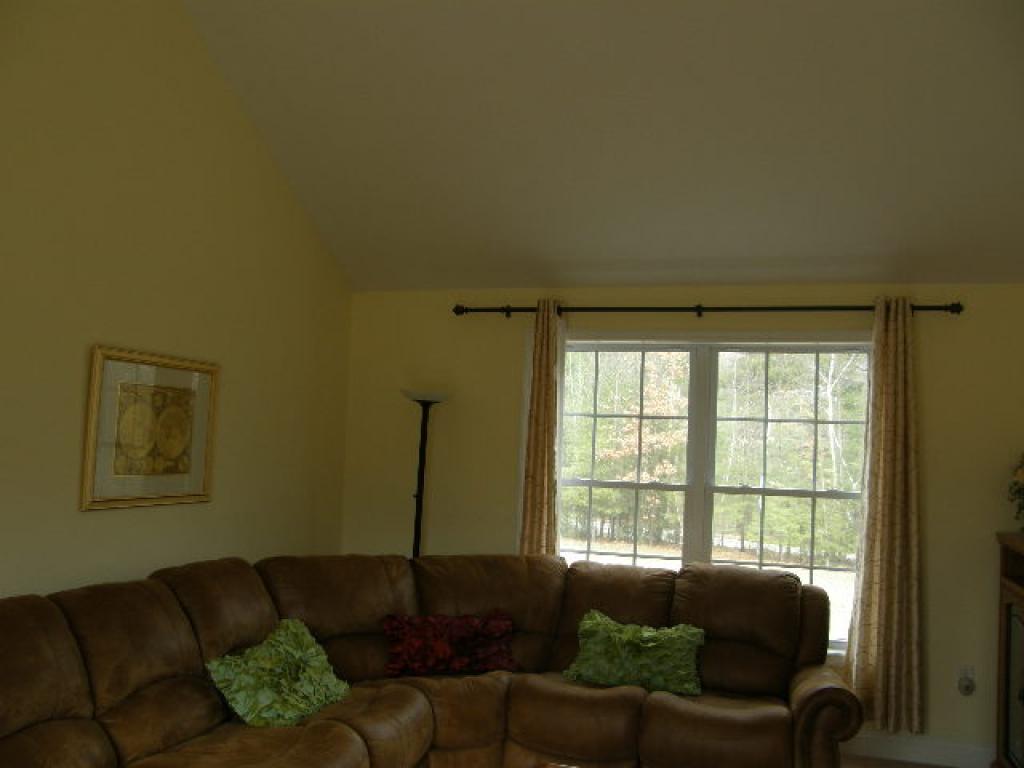 5 Hovey Road Londonderry, NH 03053 - Photo 7 of 26 Gallery Image 7