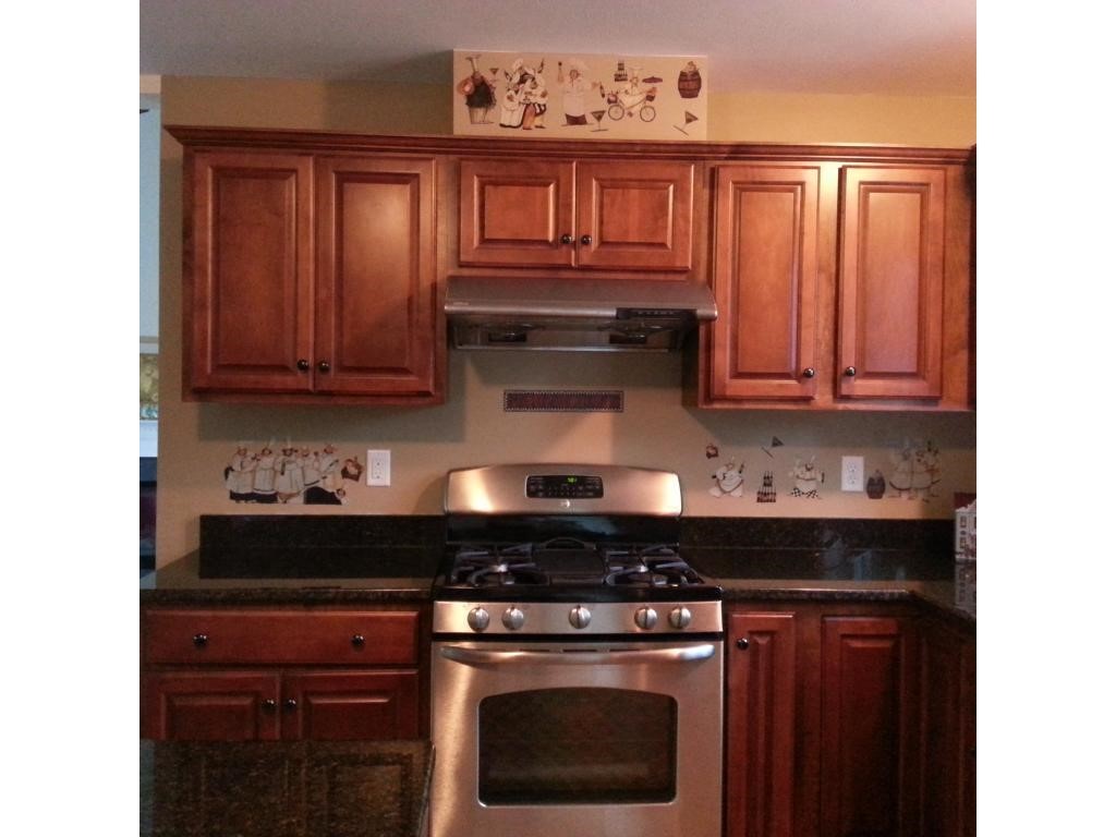 5 Hovey Road Londonderry, NH 03053 - Photo 10 of 26 Gallery Image 10