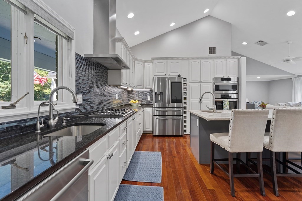 61 Forest Street Upton, MA 01568 - Photo 13 of 37