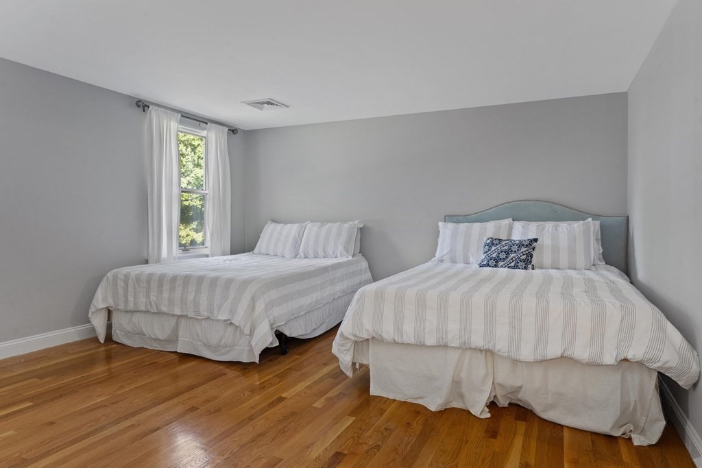 61 Forest Street Upton, MA 01568 - Photo 30 of 37