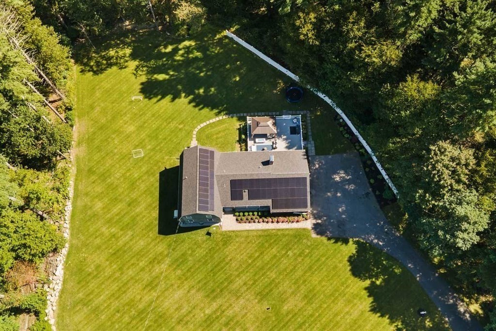 61 Forest Street Upton, MA 01568 - Photo 3 of 37