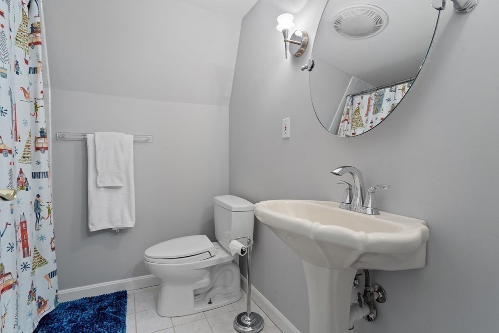 61 Forest Street Upton, MA 01568 - Photo 31 of 37