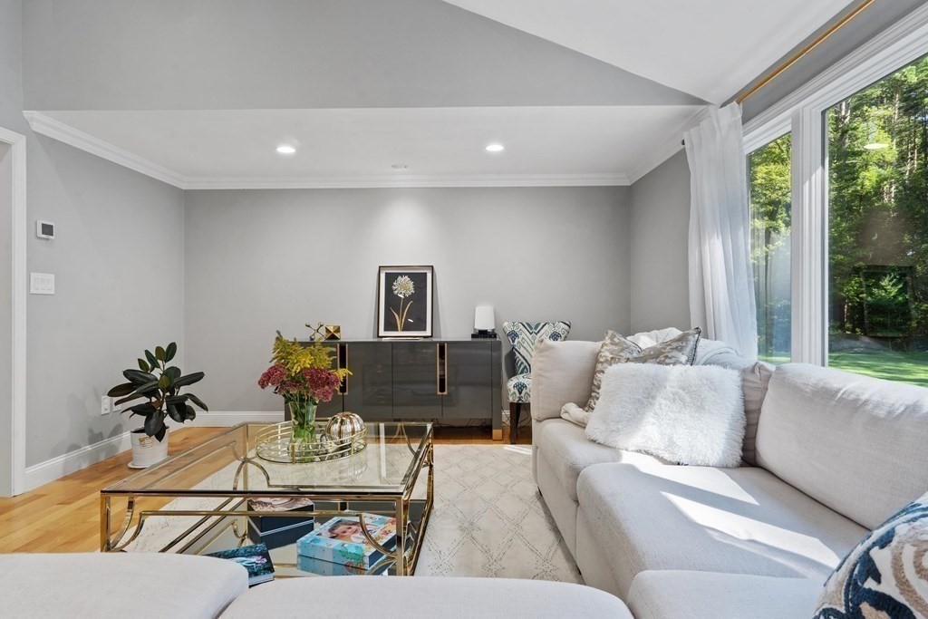 61 Forest Street Upton, MA 01568 - Photo 6 of 37