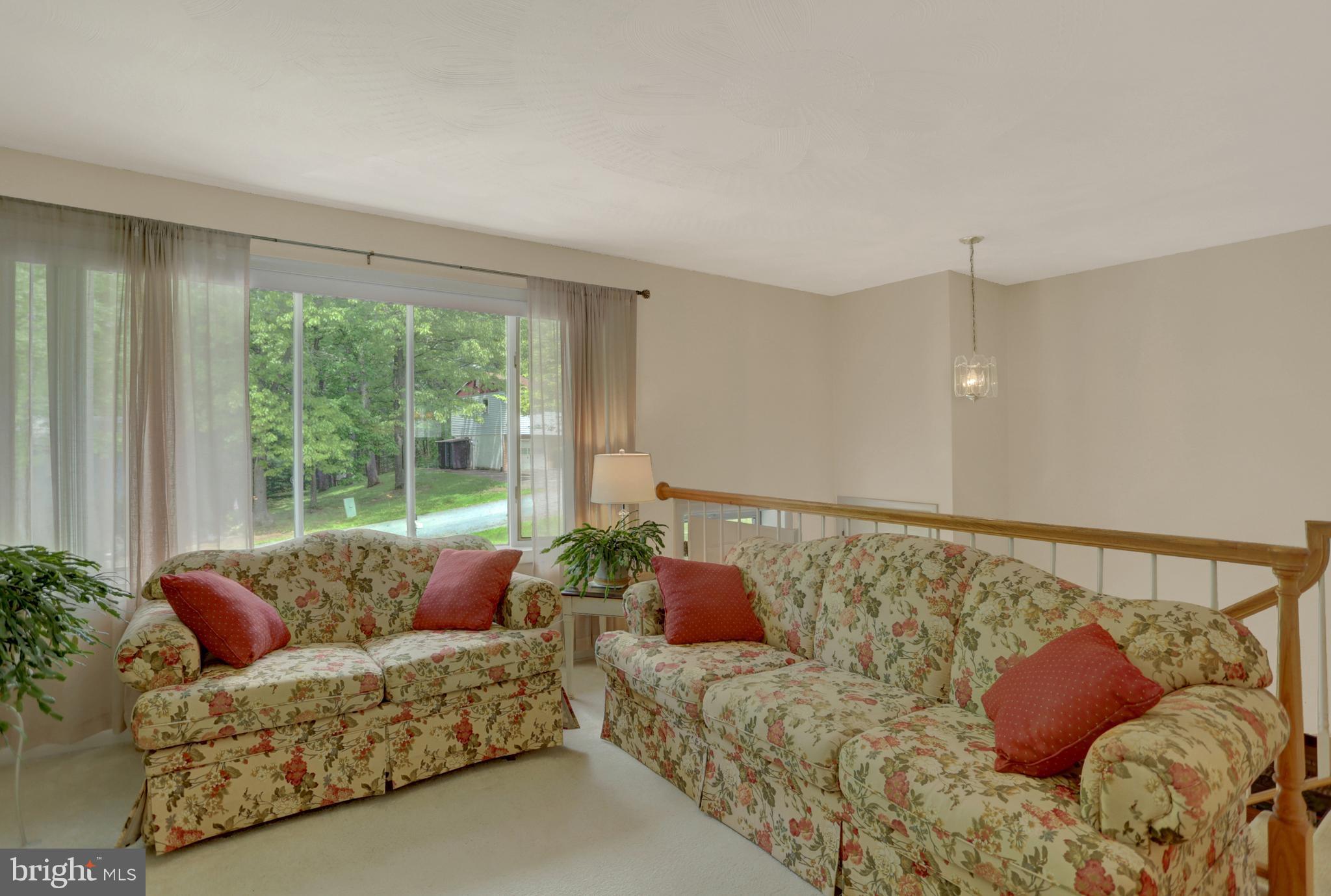 15 Craig Run Road Duncannon, PA 17020 - Photo 14 of 53 Living Room