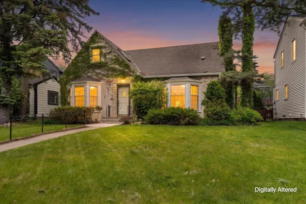 $860,000 | 2717 France Avenue South, Minneapolis, MN 55416