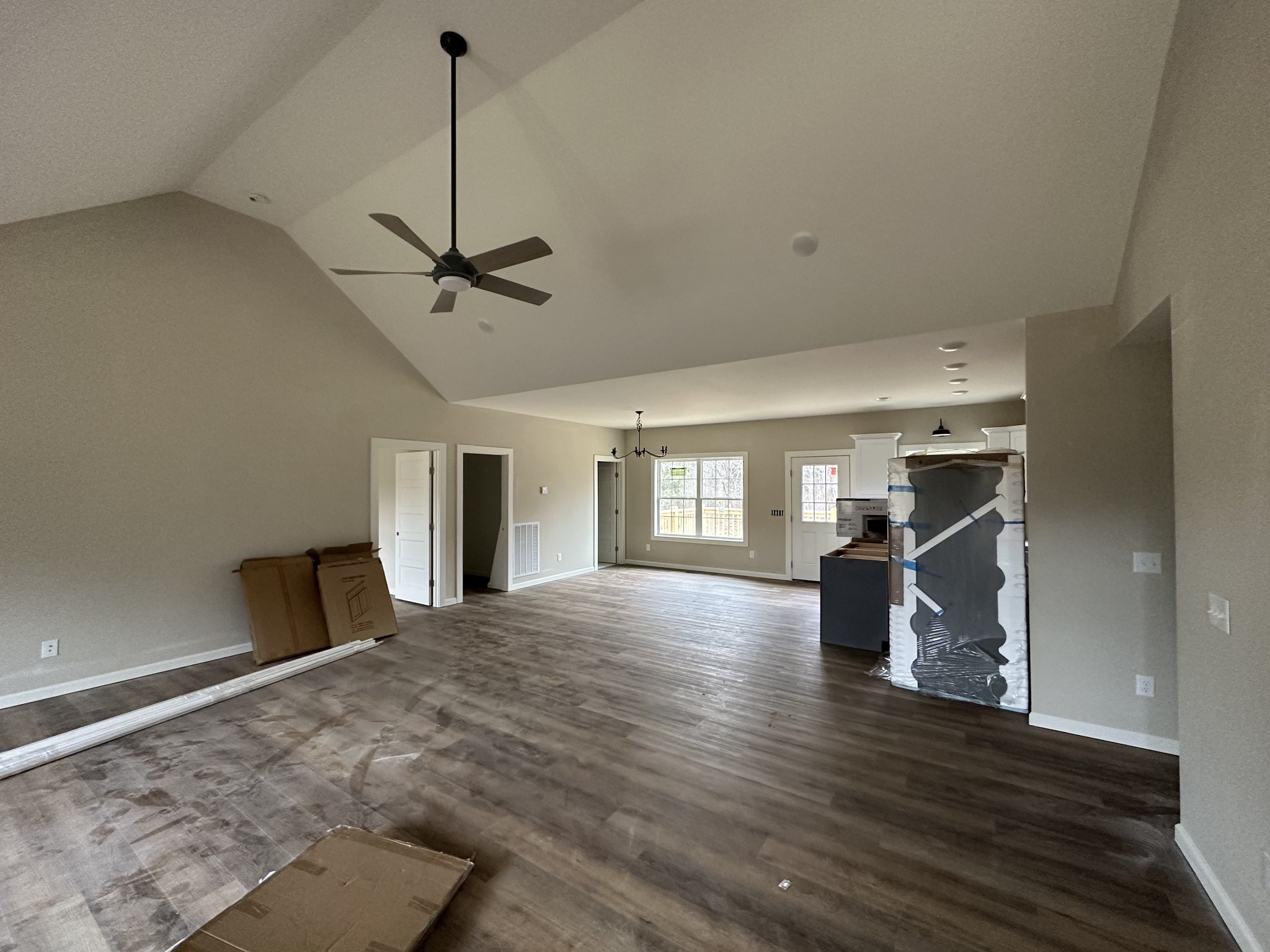 989 Mt Vernon Road Bethpage, TN 37022 - Photo 4 of 9 a view of a livingroom with furniture and wooden floor