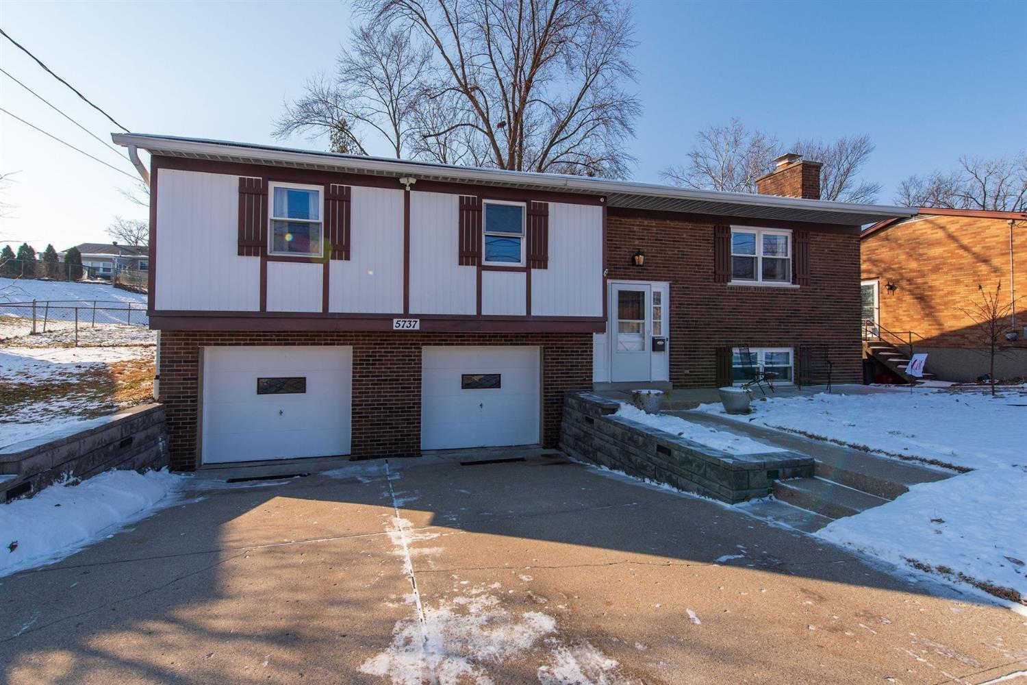 5737 Lawrence Road Cincinnati, OH 45248 - Photo 1 of 37