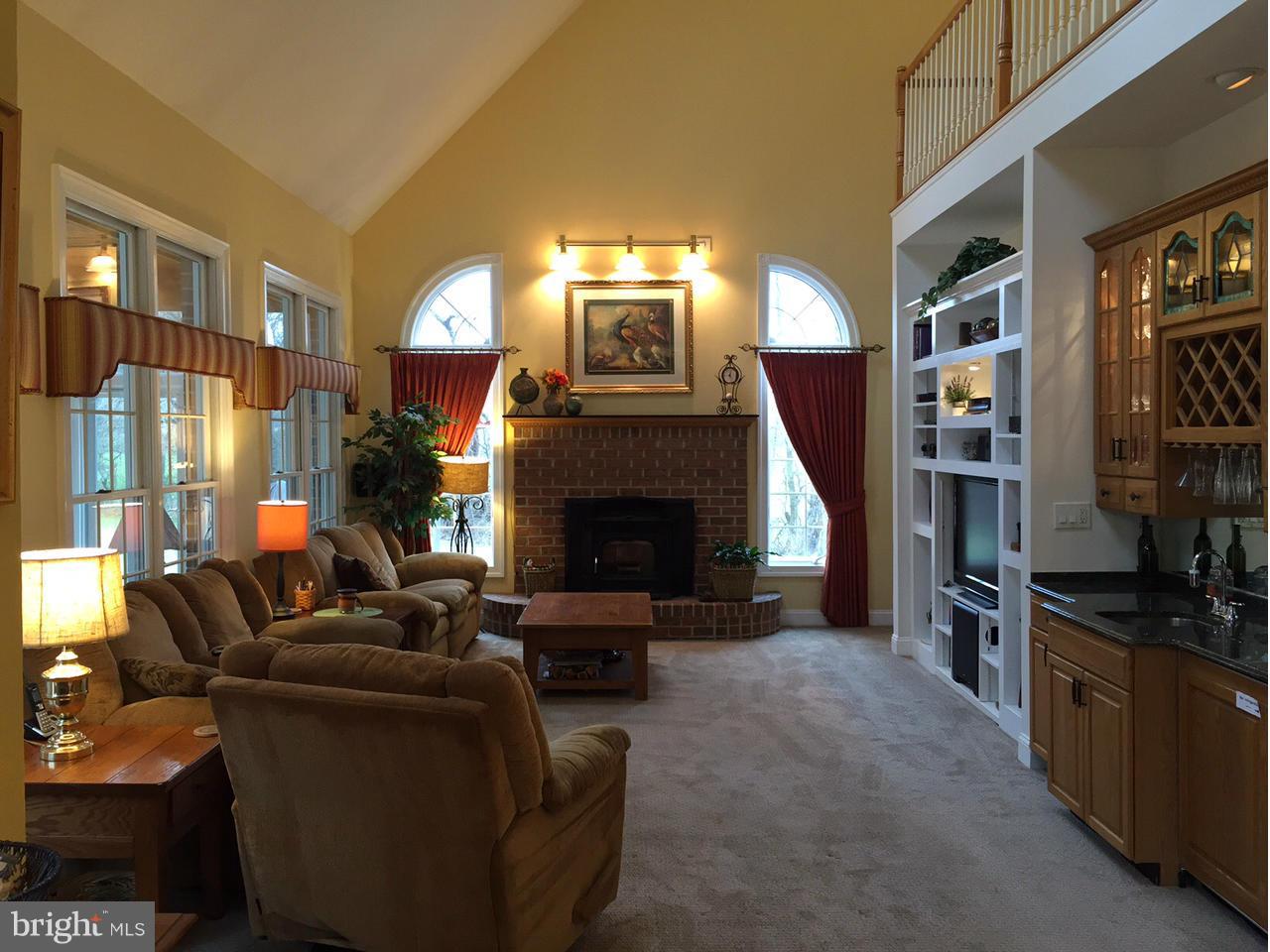12202 Glenbauer Road Kingsville, MD 21087 - Photo 13 of 30 Family Room