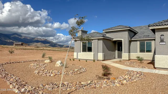 $618,735 | 6934 Vaquero Circle, Unit LOT 194, Hereford, AZ 85615
