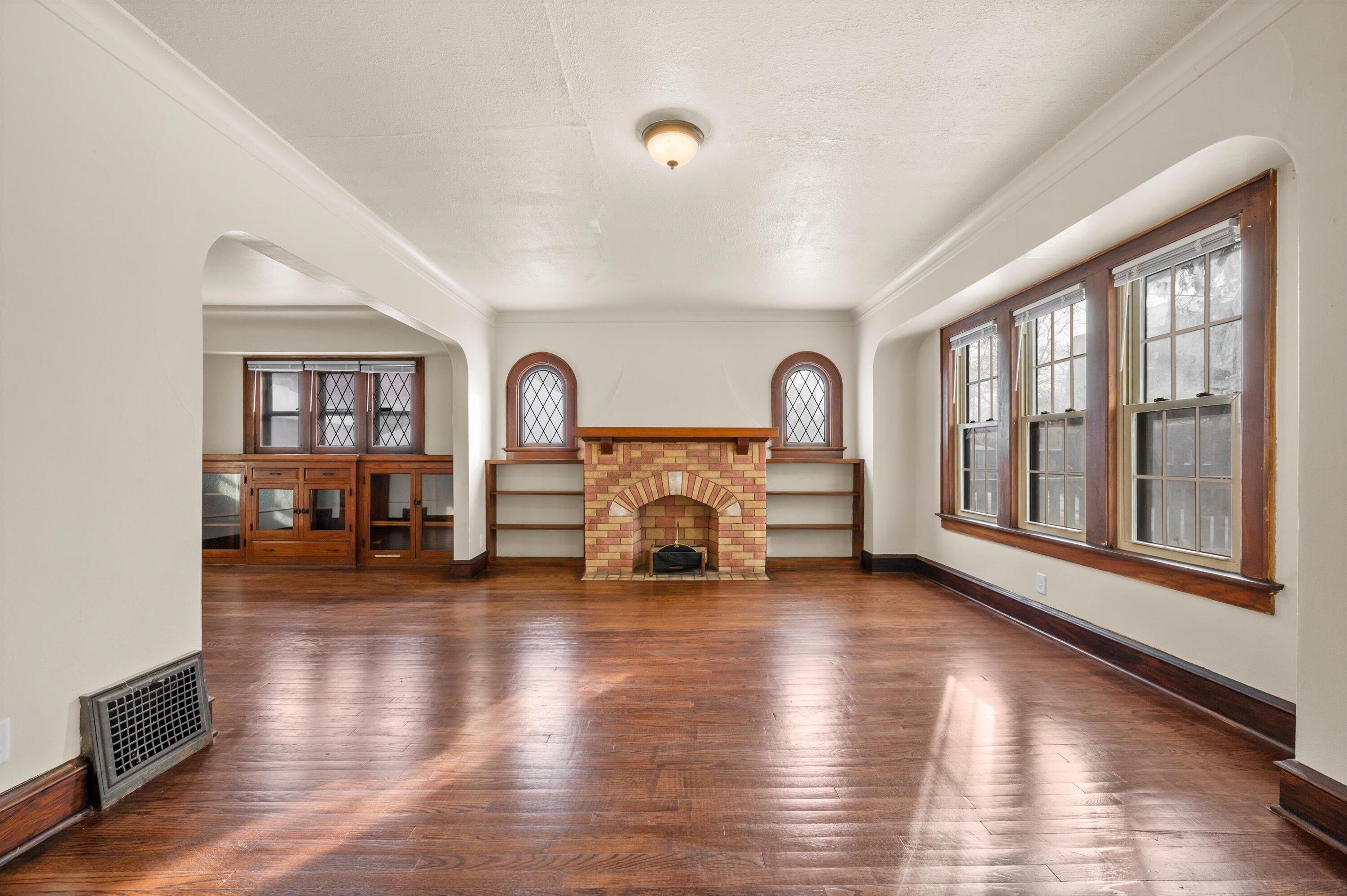 3218 North 26th Street Milwaukee, WI 53206 - Photo 5 of 32 IMG_0121