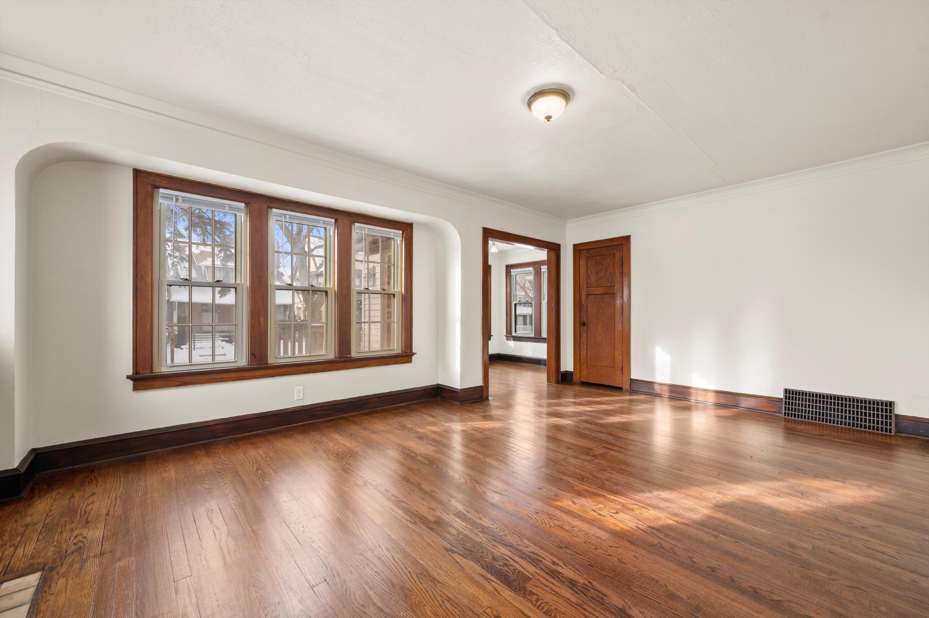 3218 North 26th Street Milwaukee, WI 53206 - Photo 6 of 32 IMG_0122