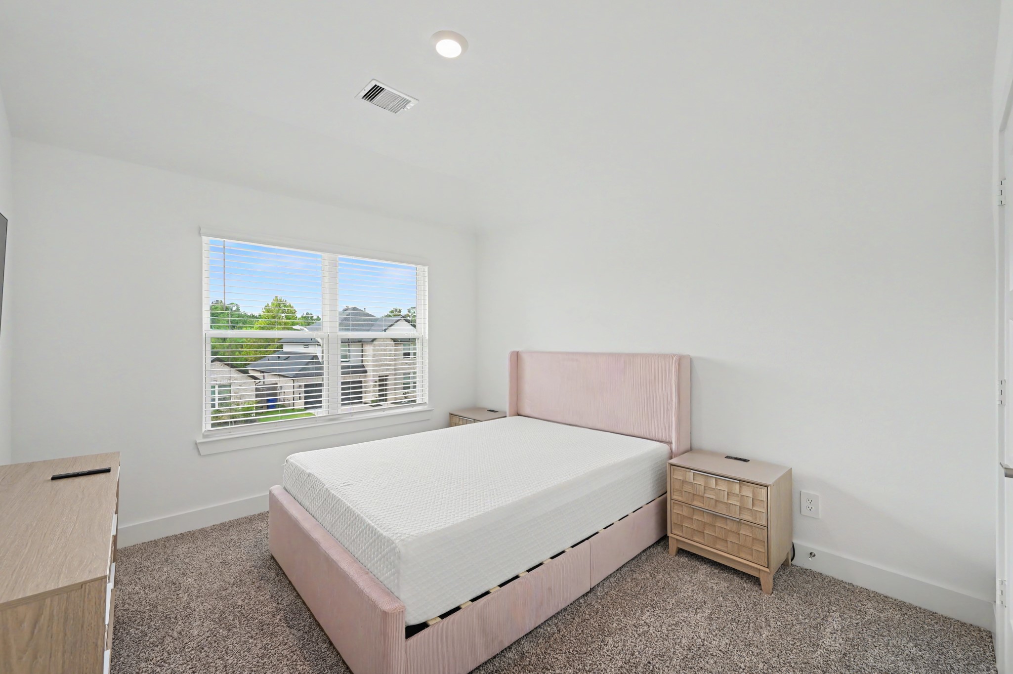 326 Springfield Terrace Drive Conroe, TX 77304 - Photo 32 of 43 Gallery Image 32