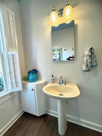 $4,795 | 807 Leonard Street, Austin, TX 78705